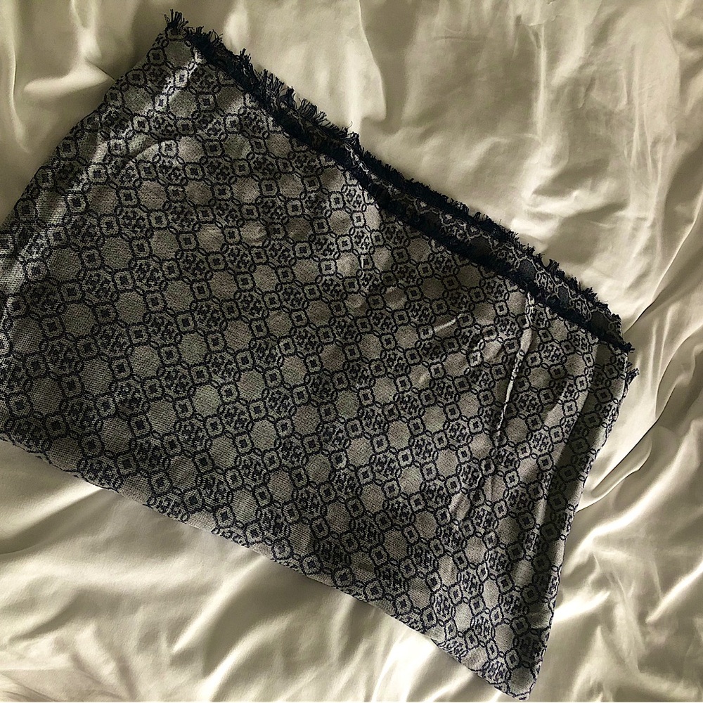 Tory Burch Chain Scarf Shawl